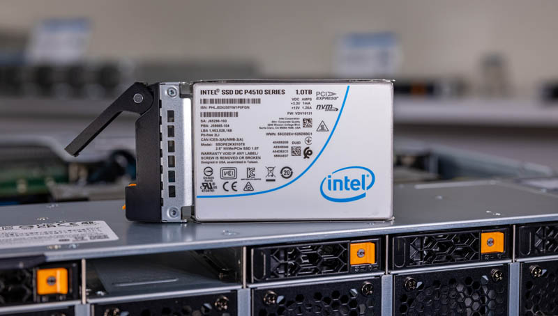 INTEL SYS-220HE-FTNR